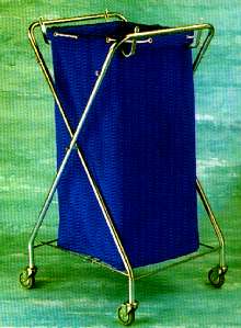 papierwagen051022.jpg (13230 Byte)